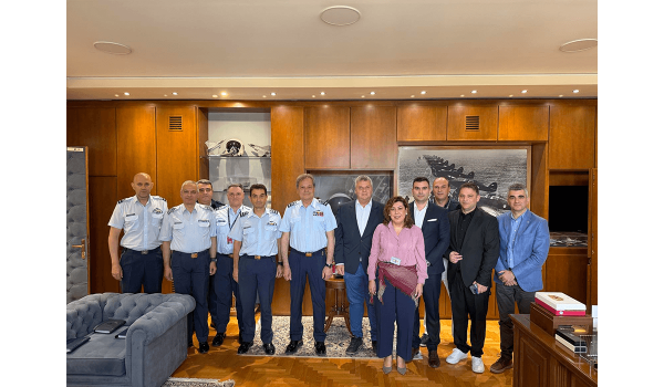 Συνάντηση ΠΟΜΕΝΣ με τον Α/ΓΕΑ: Μέριμνα προσωπικού, στέγαση, αποζημιώσεις και κρίσιμα ζητήματα υπηρεσιακής καθημερινότητας
